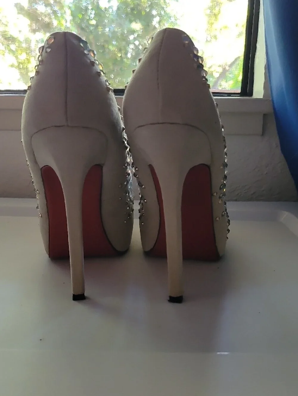Nude Peep-Toe  Suede AB Crystal Embellished Pumps Size 8.5 EU39